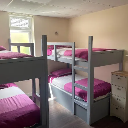 אכסניה Greenway & Copper Coast