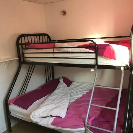 Hostal Greenway & Copper Coast